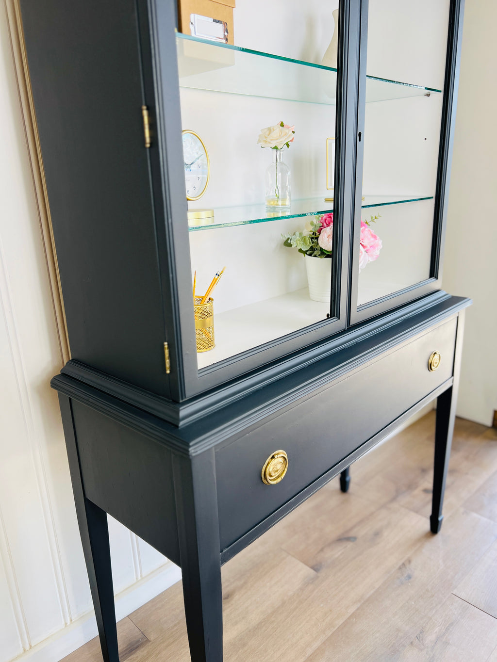 Classic Glass-Door Vintage Cabinet with Drawer