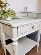 Chic Vintage 3-Piece Thomasville Bedroom Set