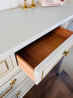 Chic Vintage 3-Piece Thomasville Bedroom Set