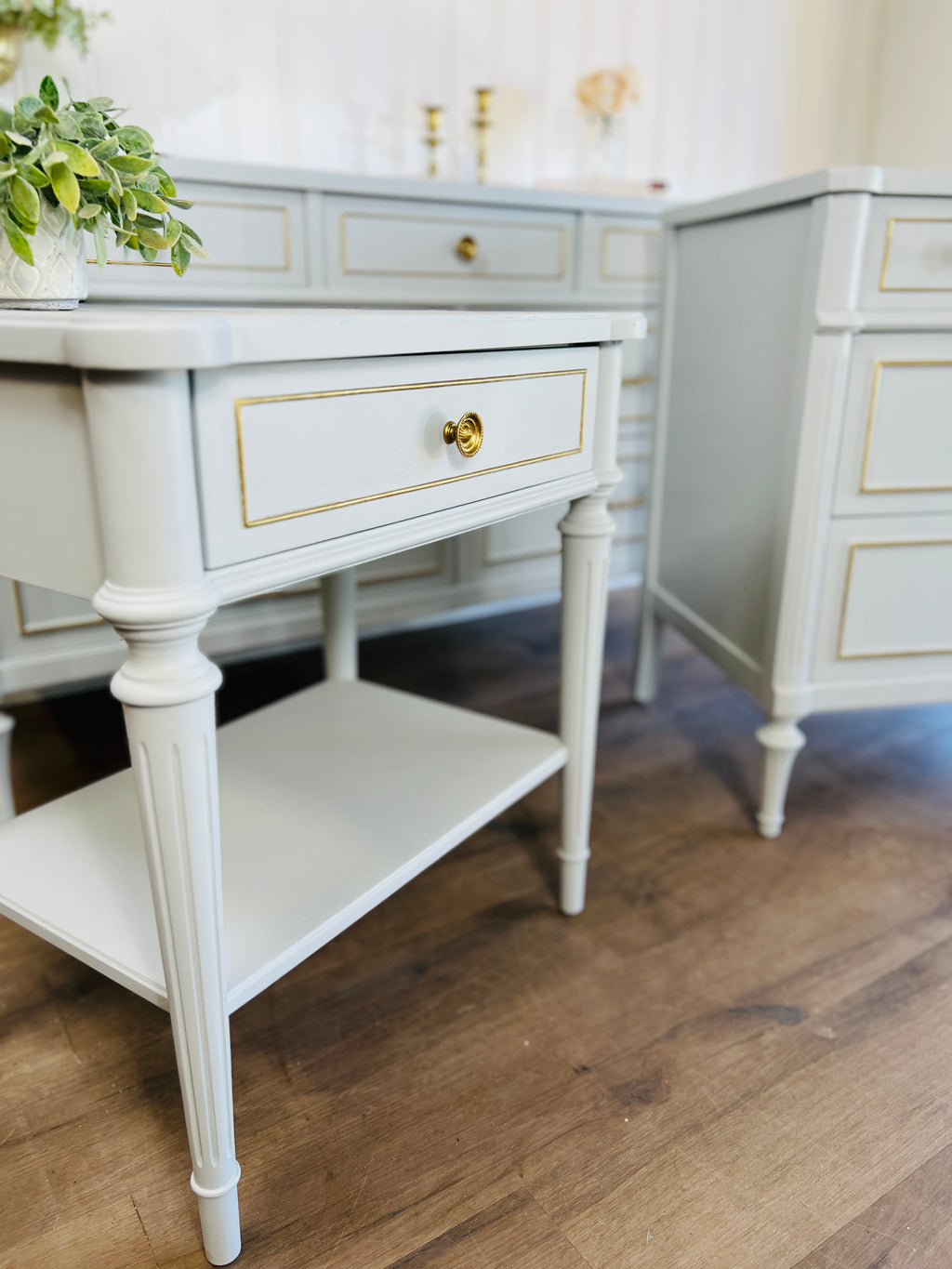 Chic Vintage 3-Piece Thomasville Bedroom Set