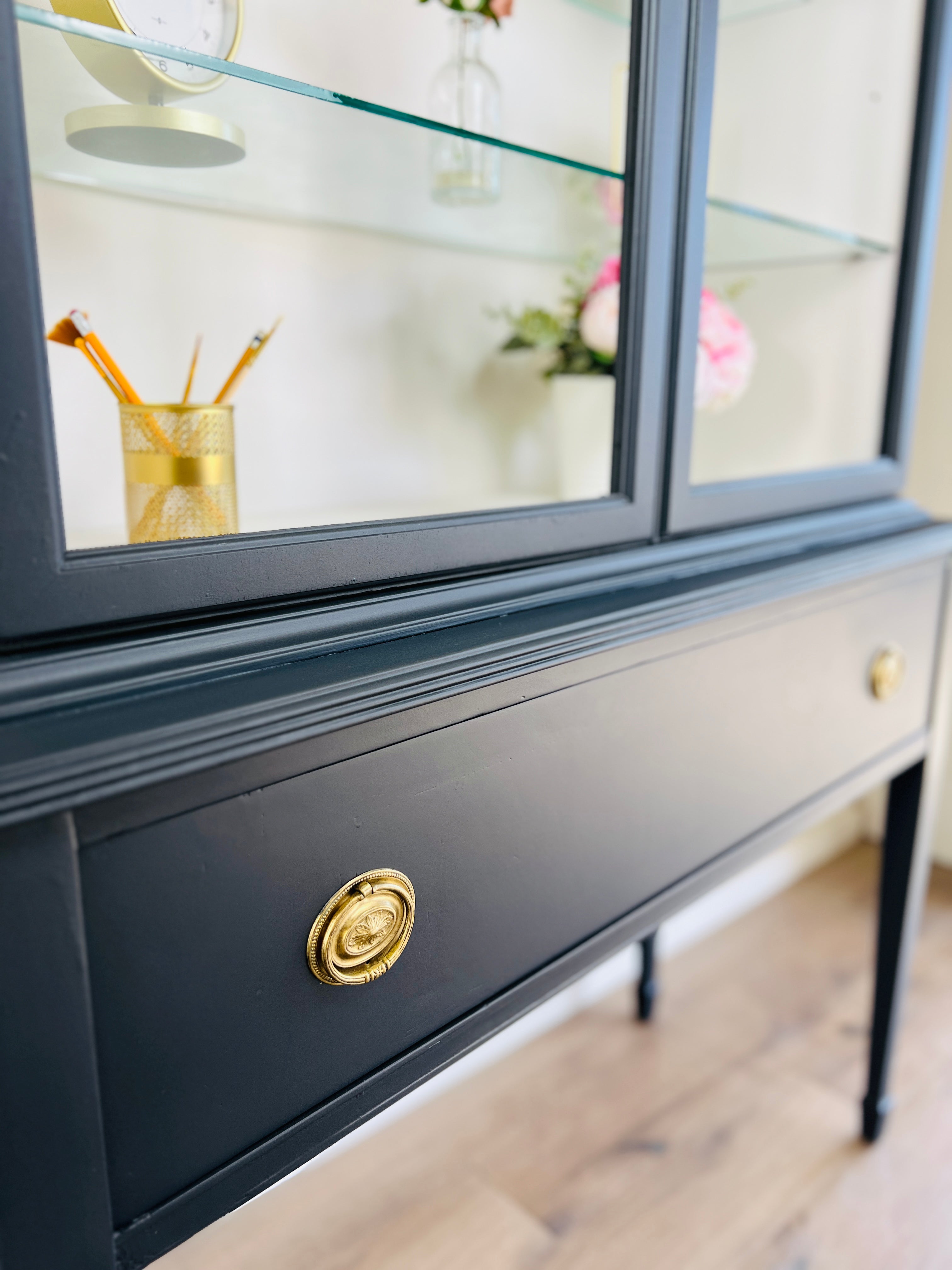 Classic Glass-Door Vintage Cabinet with Drawer